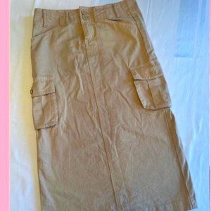 Brandy Melville Beverly midi cargo skirt